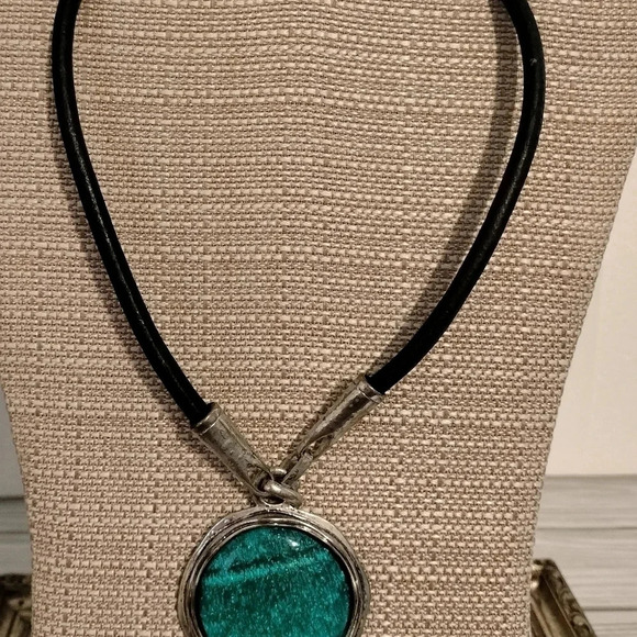 Chunky Blue Green Pendant Cable Chain Necklace - Picture 5 of 7